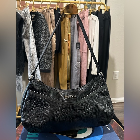 Tumi purse - Picture 3 of 6